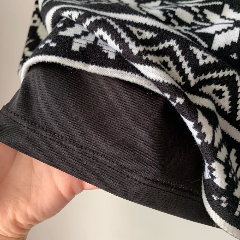 Knit body con skirt - Picture 2 of 8